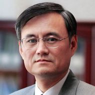 Цянь Инъи, профессор школы экономики и менеджмента Университета Цинхуа